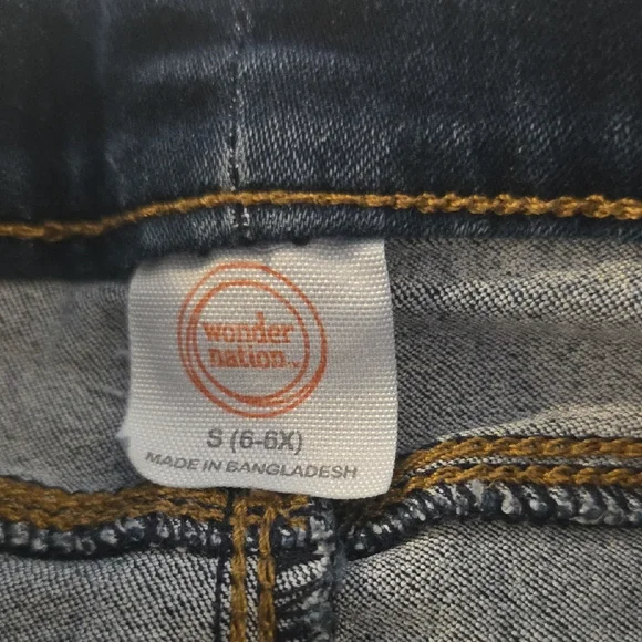 Kids Denim Jeans with Embroidered Accents - Picture 6 of 7